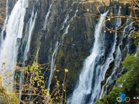 骑在赞比亚 - 维多利亚瀑布