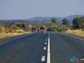 [ 组图 ] 骑在赞比亚的路上